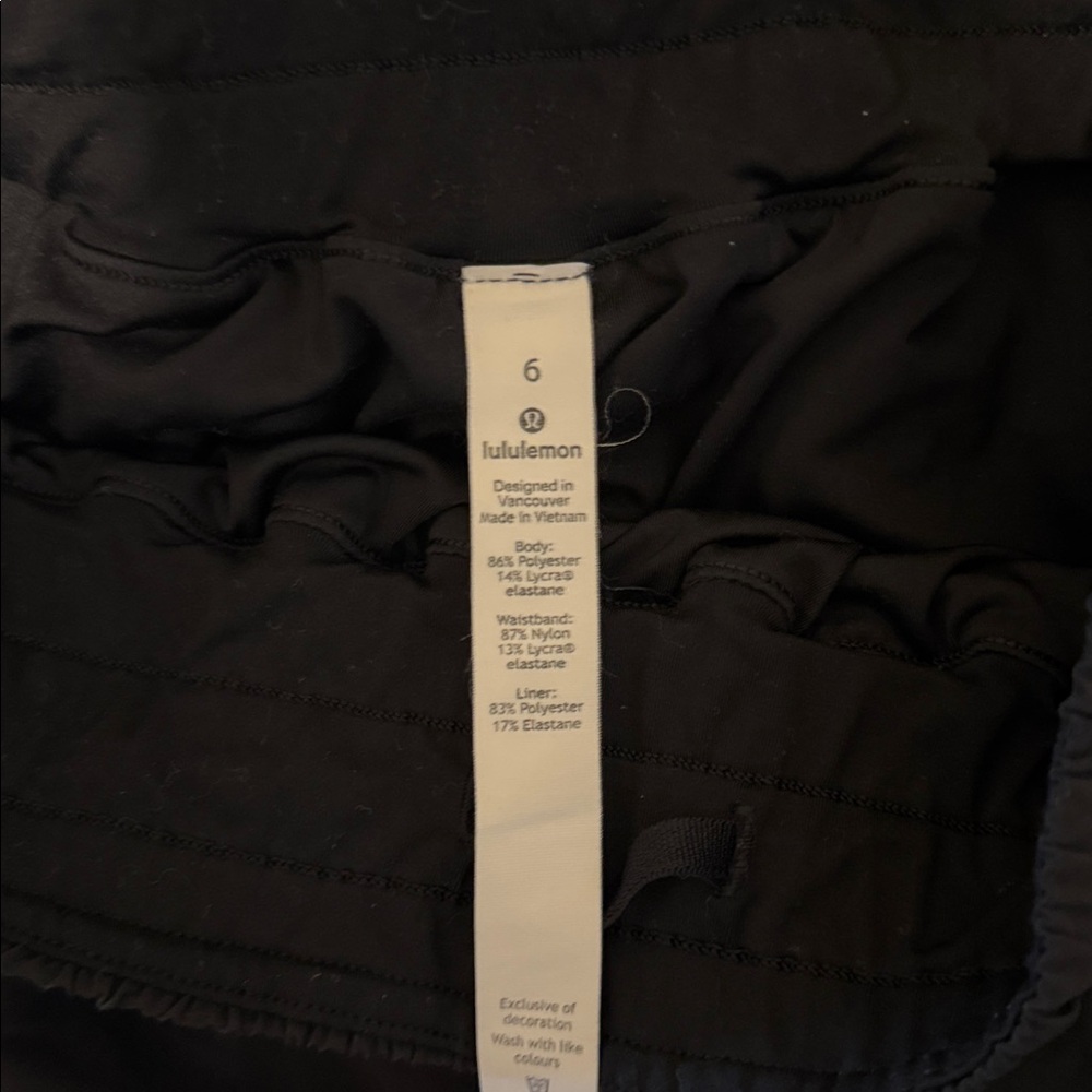 Lululemon women's Black Shorts - Picture 3 of 3